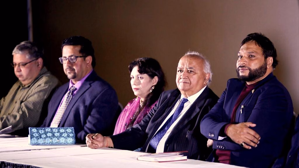 Book of Dr.Noor Amrohvi“Duayen kaam aati hain”released in America in an extraordinari unique programme