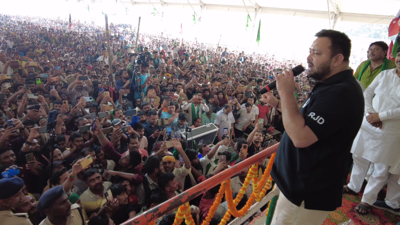 Bihar:  Tejashwi Yadav hints at appointing Muslim deputy Chief Minister if voted to power 